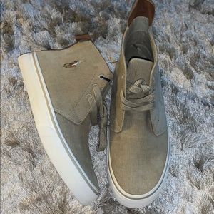 Sneakers Men’s size 8 (Women’s 9)